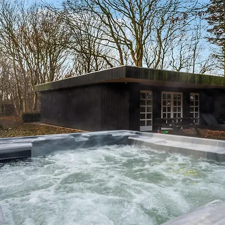 Jolanda By Interhome